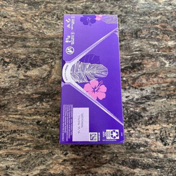 Always Pantiliners Anti Bunch Extra Protection Long Unscented 54 CT - Picture 2 of 5